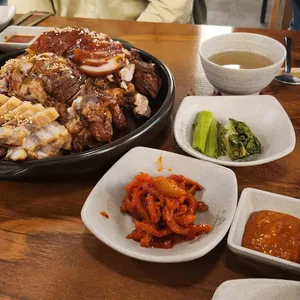 족발야시장 대표 사진