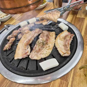 대박집돼지숯불갈비 대표 사진