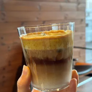 모모스커피 대표 사진