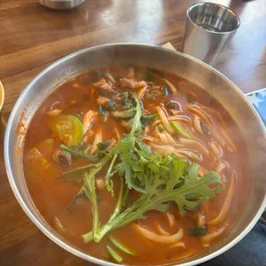 석촌 칼국수 보리밥 본점 대표 사진