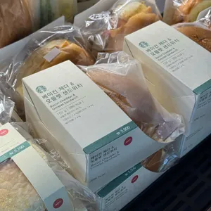 스타벅스 리뷰 사진