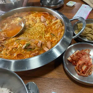 손군부대찌개 사진