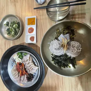 명가 춘천막국수 대표 사진