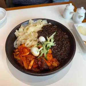 서담헌 대표 사진