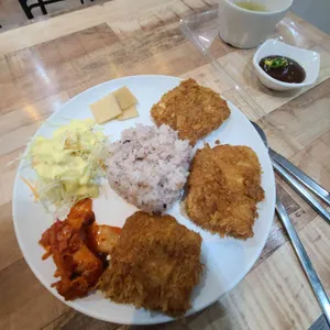 옐로치킨07&바로돈까스 대표 사진