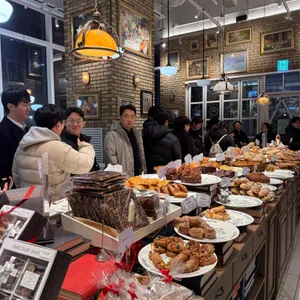 프랑스 루브르 바게트 사진