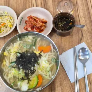 공릉동원조멸치국수 대표 사진