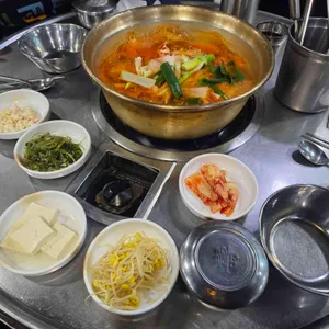 명동찌개마을 대표 사진