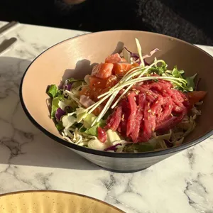 육회바른연어 대표 사진