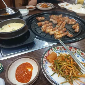 먹보생삼겹살 대표 사진