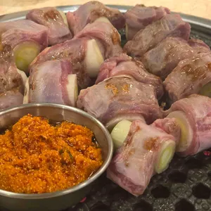 돼지나무 사랑걸렸네 대표 사진