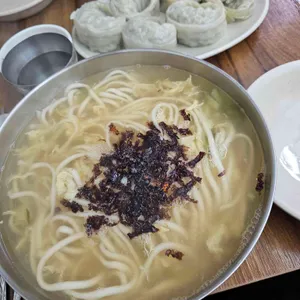 충무로칼국수 대표 사진