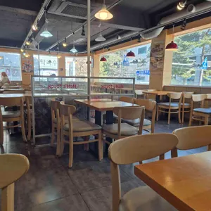 맘스터치 대표 사진