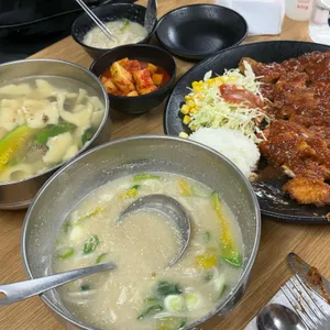 이레돈까스막국수 사진