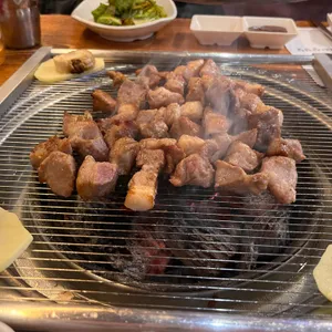 솔방구리 삼겹살 대표 사진