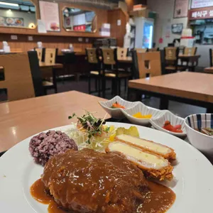 오양민돈까스 사진 1