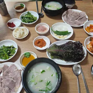 가마솥돼지국밥집 사진 2