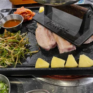 다리미삼겹살 대표 사진