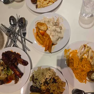 애슐리퀸즈 사진