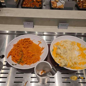 애슐리퀸즈 사진