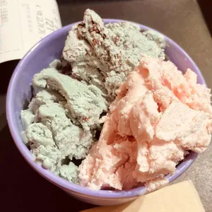 배스킨라빈스 대표 사진