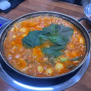 창석원조닭알탕 대표 사진