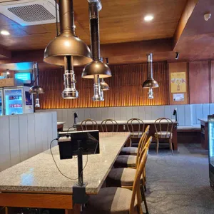 우진각 대표 사진