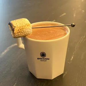 구테로이테 리뷰 사진