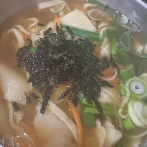 명동홍두깨손칼국수 대표 사진