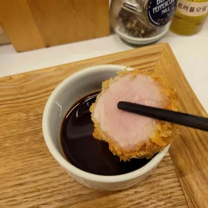 오사카멘치 사진