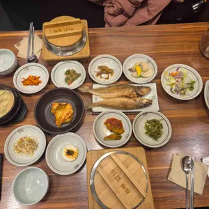 이조솥밥 사진 1