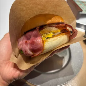 패티바이번 현대아울렛 사진