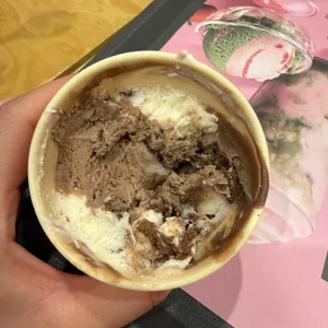 배스킨라빈스 대표 사진