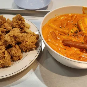 태리로제떡볶이&닭강정 사진 1