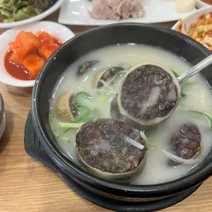 박시웅의 8번식당 사진 1