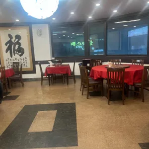 동천홍 대표 사진