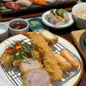 사야스시앤카츠 대표 사진