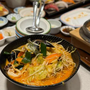 사야스시앤카츠 사진