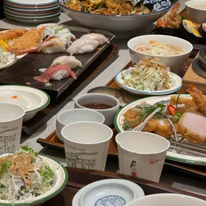 사야스시앤카츠 사진