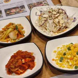 어쭈 대표 사진