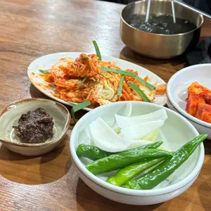 동도통영굴밥 대표 사진