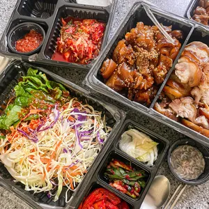 우람한족발 사진