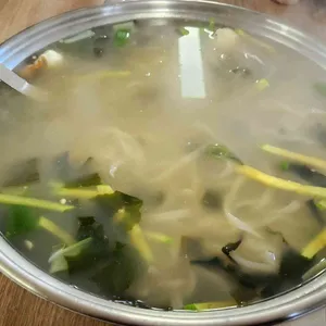 부엉이칼국수 사진