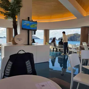 하이헬로블루 대표 사진