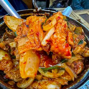 행복한 고기 한상 사진