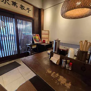 윤옥 대표 사진