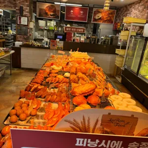 피낭시에 리뷰 사진