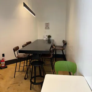 비비드커피 대표 사진