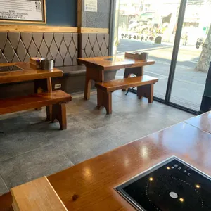 전준수 명품청기와 감자탕 대표 사진