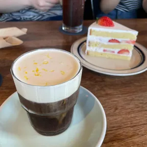 어나더블루 사진